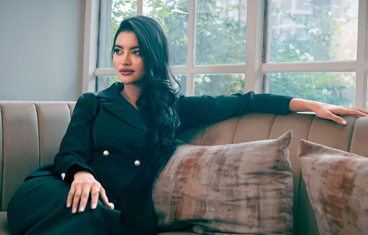 ছোট পর্দা, বড় পর্দা ছাড়াও ওটিটি প্ল্যাটফর্মেও নিজের অবস্থান তৈরি করেছেন তুষি। ‘সিন্ডিকেট’, ‘মহানগর ২’ এবং অন্যান্য ওয়েব কনটেন্টে তার অভিনয় প্রশংসা কুড়িয়েছে। প্রতিটি চরিত্রে তিনি যেন নিজের ভেতরের নতুন এক রূপ তুলে ধরেন-কখনো শক্ত, কখনো সংবেদনশীল, কিন্তু সবসময়ই বাস্তব।