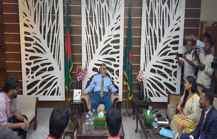 জাতীয় নাগরিক পার্টির (এনসিপি) মুখ্য সমন্বয়ক নাসীরুদ্দীন পাটওয়ারী বলেন, গত ১৫ বছরে ভোটাধিকার কেড়ে নেওয়া হয়েছিল। গত তিন নির্বাচনের সঙ্গে জড়িতদের তদন্তের মাধ্যমে বিচারের আওতায় আনতে হবে। ছবি: মফিজুল সাদিক