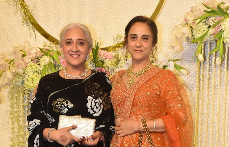 বিবাহোত্তর সংবর্ধনায় এসেছিলেন আমির খানের বোন নিখাত খানও। ছবি: সংগৃহীত