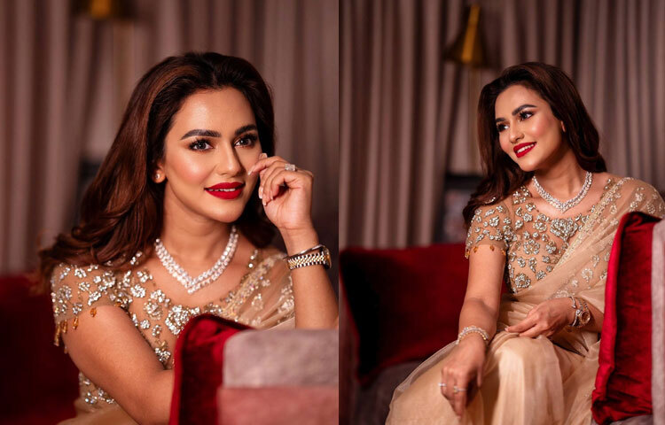 নুসরাত ফারিয়া শুধু একজন শিল্পী নন, তিনি নতুন প্রজন্মের অনেকের কাছে অনুপ্রেরণা।