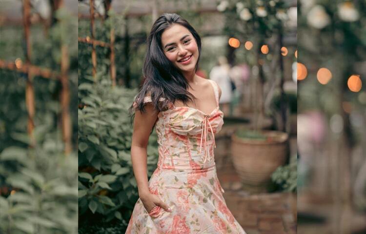 ছবির ক্যাপশনে তিনি লিখেছেন, ‘অবশ্যই সহজ নয়, তবে অসম্ভব নয়।’ ছবি: ফেসবুক থেকে