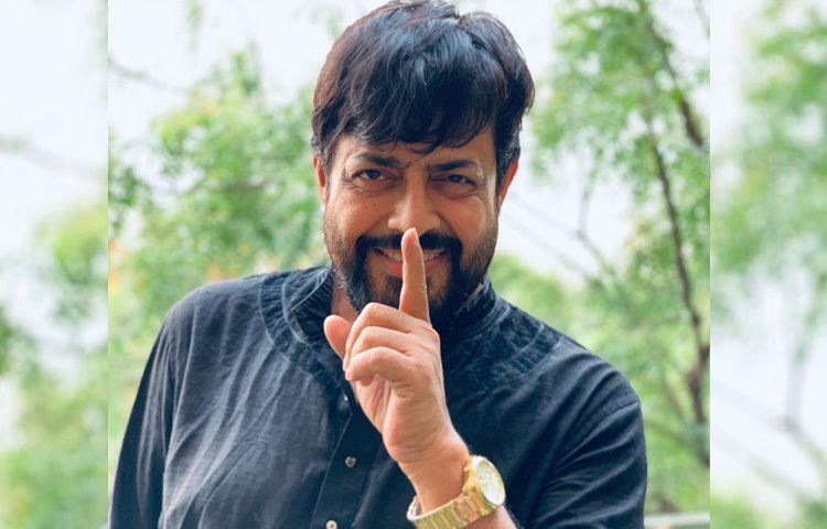 ১৯৯২ সালে নুর হোসেন বলাইর এই নিয়ে সংসার চলচ্চিত্রের মাধ্যমে রঙিন দুনিয়ায় পা রাখেন এই অভিনেতা।