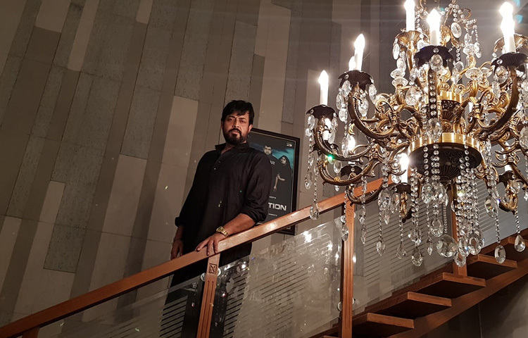 চলচ্চিত্রে অসংখ্য সুপারহিট ছবি উপহার দিয়ে যিনি জয় করে নিয়েছেন কোটি দর্শক হৃদয়।