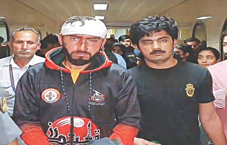 কিরগিজস্তানের রাজধানী বিশকেকে আটকে পড়া ১৪০ শিক্ষার্থীকে দেশে ফিরিয়ে এনেছে পাকিস্তান। ছবি: সংগৃহীত