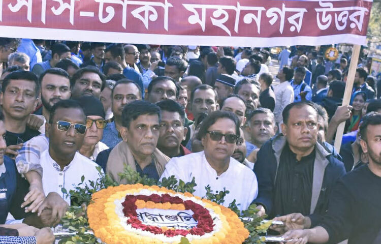 শহীদ বুদ্ধিজীবীদের স্মরণে ঢাকার মিরপুরে প্রথম শহীদ বুদ্ধিজীবী স্মৃতিসৌধ নির্মিত হয়। ১৯৯১ সালে ঢাকার রায়েরবাজারে শহীদ বুদ্ধিজীবী স্মৃতিসৌধ নামে আরেকটি স্মৃতিসৌধ নির্মাণ শুরু হয়, যা ১৯৯৯ সালের ১৪ই ডিসেম্বর উদ্বোধন করা হয়।