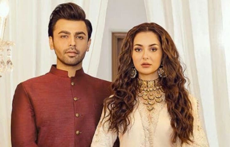 ফির ওয়াজুদ: এখানে হানিয়া এক দৃঢ়চেতা ও আত্মসম্মানবোধসম্পন্ন নারীর চরিত্রে অভিনয় করেন। সমাজ ও পরিবারে নারীর অবস্থান, ভালোবাসার জন্য লড়াই এবং ব্যক্তিত্ব ধরে রাখার গল্প এই নাটককে বিশেষ করে তুলেছে। তার অভিনয়ে একাধারে কোমলতা ও দৃঢ়তার মিশেল দর্শকের মনে গভীর ছাপ ফেলে।