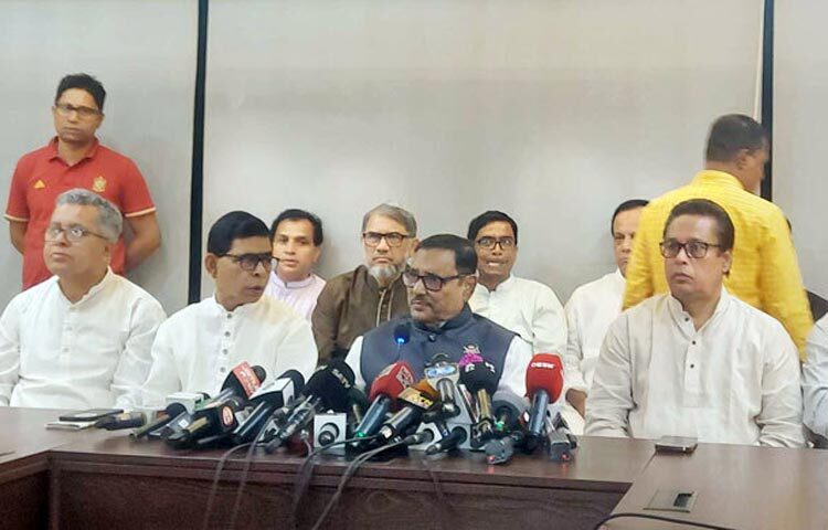 বাজার নিয়ন্ত্রণে সরকার কঠোর অবস্থানে রয়েছে, সিন্ডিকেট ভাঙবেই বলে জানিয়েছেন আওয়ামী লীগের সাধারণ সম্পাদক ও সেতুমন্ত্রী ওবায়দুল কাদের। শুক্রবার (১৫ মার্চ) দলটির কেন্দ্রীয় কার্যালয়ে এক সভায় তিনি একথা বলেন। ছবি: জাগো নিউজ