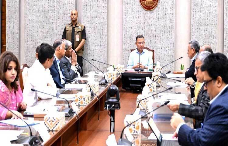 প্রধানমন্ত্রী তারেক রহমানের সভাপতিত্বে ‘জ্বালানি পরিস্থিতি মোকাবিলায় করণীয়’ নিয়ে একটি বিশেষ সভা অনুষ্ঠিত হয়েছে।