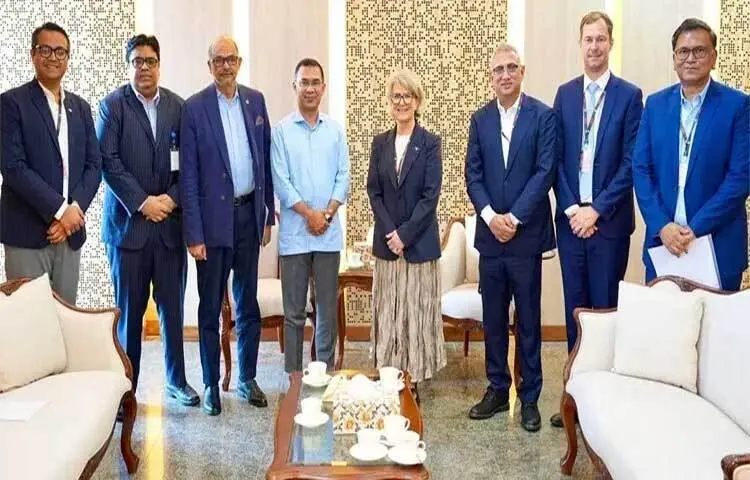 প্রধানমন্ত্রী তারেক রহমানের সঙ্গে সাক্ষাৎ করেছেন টেলিনর গ্রুপের প্রেসিডেন্ট ও প্রধান নির্বাহী কর্মকর্তা (সিইও) বেনেডিক্টে শিলব্রেড ফাসমার।