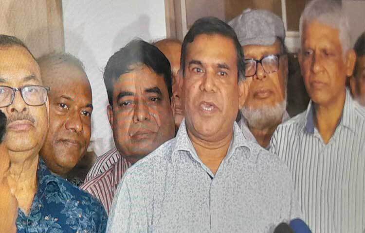 আগামী ৪৮ ঘণ্টার মধ্যে চাকরিতে পুনর্বহাল চান গত আওয়ামী লীগ সরকারের আমলে চাকরি হারানো পুলিশ ক্যাডারের ৫০ জন কর্মকর্তা। ছবি: মাসুদ রানা