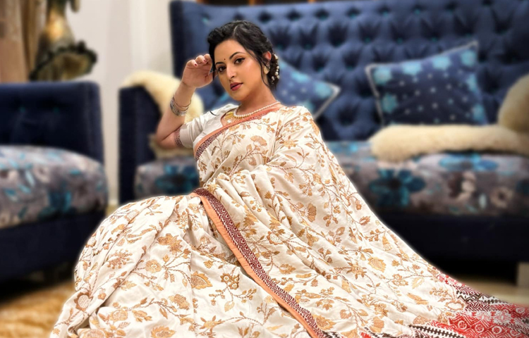 আনম বিশ্বাস পরিচালিত ‘রঙ্গিলা কিতাব’র প্রধান চরিত্রে দেখা মিলবে পরীমণির। ছবি: সংগৃহীত