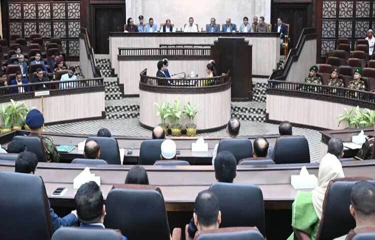 প্রধানমন্ত্রী তারেক রহমান দায়িত্ব গ্রহণের পর আজ শনিবার প্রথমবারের মতো প্রধানমন্ত্রীর কার্যালয়ের কর্মকর্তা-কর্মচারীদের সঙ্গে মতবিনিময় করেছেন।