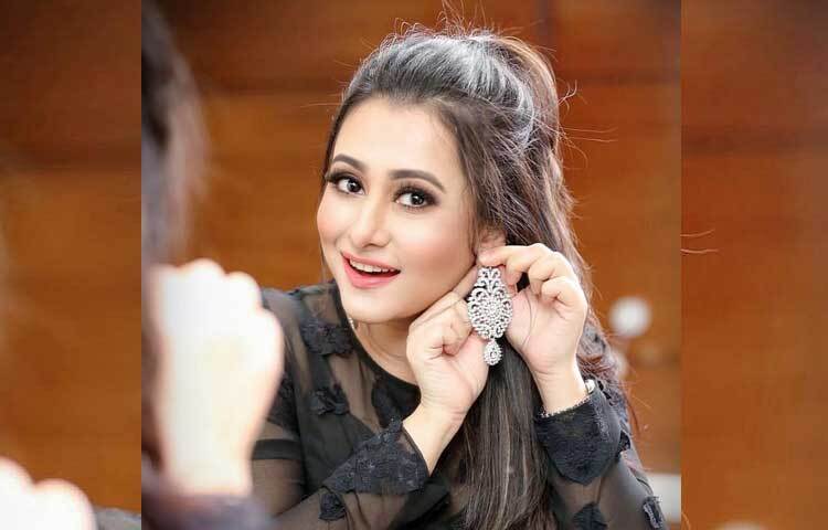 বাংলা চলচ্চিত্রে দীর্ঘ অভিনয় ক্যারিয়ারে দর্শকদের উপহার দিয়েছেন একের পর এক নন্দিত ও প্রশংসিত ছবি। ছবি: ফেসবুক থেকে