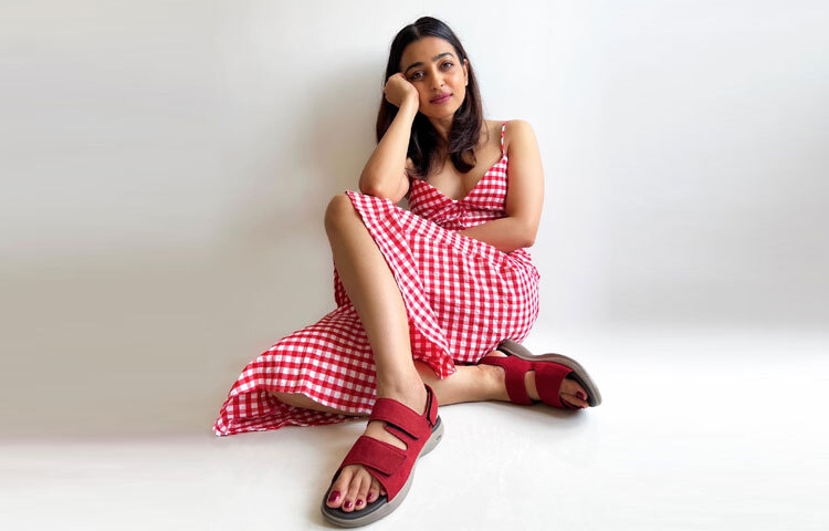 ‘পার্চড’ ছবিতে নারীর মুক্তি আর বঞ্চনার গল্প ফুটিয়ে তুলেছেন অনন্যভাবে। ‘ফোবিয়া’ তে তার অভিনয় ছিল দর্শকদের জন্য ভিন্নধর্মী অভিজ্ঞতা। ‘প্যাড ম্যান’ এ তিনি অভিনয় করেছেন বাস্তবধর্মী চরিত্রে, যা নারীর স্বাস্থ্যবিষয়ক সচেতনতা তৈরিতে ভূমিকা রেখেছে।