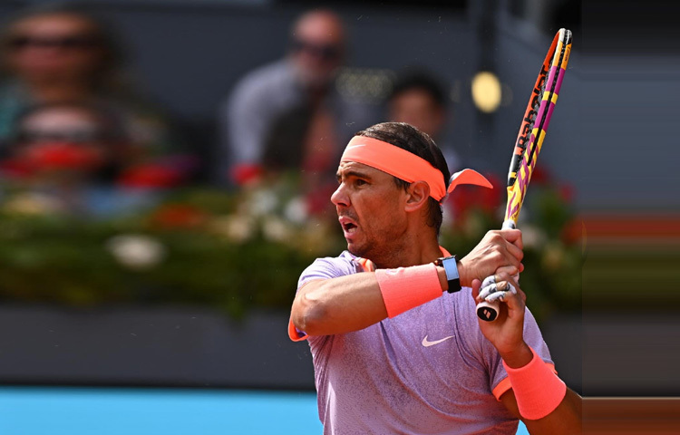 ১৯৮৬ সালের এই দিনে স্পেনের মানাকর, মায়োর্কা দ্বীপে তার জন্ম। নাদালের বাবা সেবাস্তিয়ান নাদাল একজন ব্যবসায়ী এবং মা আনা মারিয়া পারেরা ছিলেন গৃহিণী।