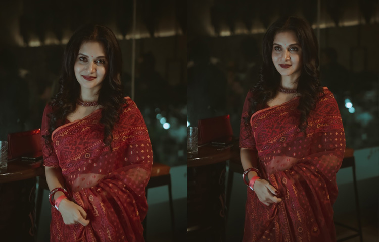 সৃজিত মুখার্জিকে বিয়ে করার পর থেকেই মিথিলার পা পড়েছে কলকাতার মিডিয়াতেও। সেখানে ‘মায়া’, ‘অবন্তীর আকাশ’, ‘এক্স ইকুয়েশন’–এর মতো কাজ দিয়ে তিনি দেখিয়েছেন মুন্সীয়ানা।