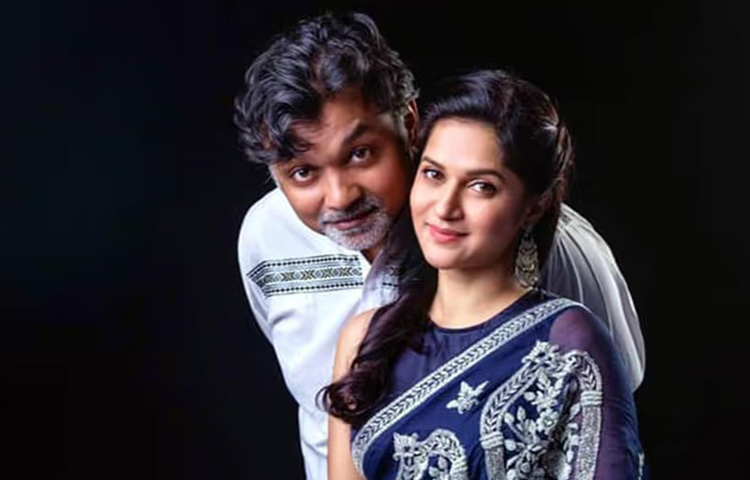 পরবর্তীতে ভালোবাসার মানুষ হিসেবে পেয়েছেন ভারতের খ্যাতিমান চলচ্চিত্র নির্মাতা সৃজিত মুখার্জিকে। বিয়ের পর তার জীবনের আরেকটি অধ্যায় খুলে গেছে কলকাতায়।