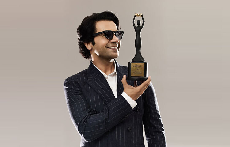 আজ তিনি বলিউডের সবচেয়ে নির্ভরযোগ্য অভিনেতাদের একজন। বাণিজ্যিক ছবি হোক বা ভিন্নধর্মী কাহিনি, সব জায়গাতেই নিজের অভিনয় দক্ষতায় দর্শকদের মুগ্ধ করেছেন। তার ক্যারিয়ার প্রমাণ করে দেয়  বলিউডে টিকে থাকতে শুধু গ্ল্যামার নয়, চাই প্রতিভা আর কঠোর পরিশ্রম।