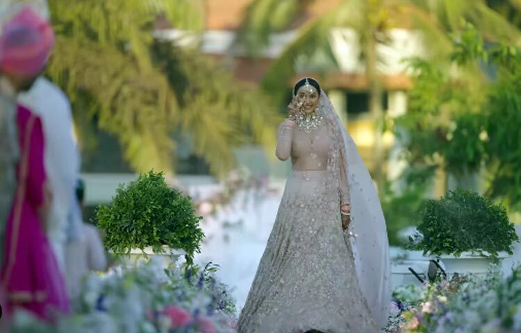 নানা কারণে অনেকে বিয়েতে উপস্থিত থাকতে পারেননি। তাদের জন্য নিজের বাড়িতে এক বিবাহোত্তর সংবর্ধনা অনুষ্ঠানের আয়োজন করব বলে ভেবেছি। ছবি: ইনস্টাগ্রাম