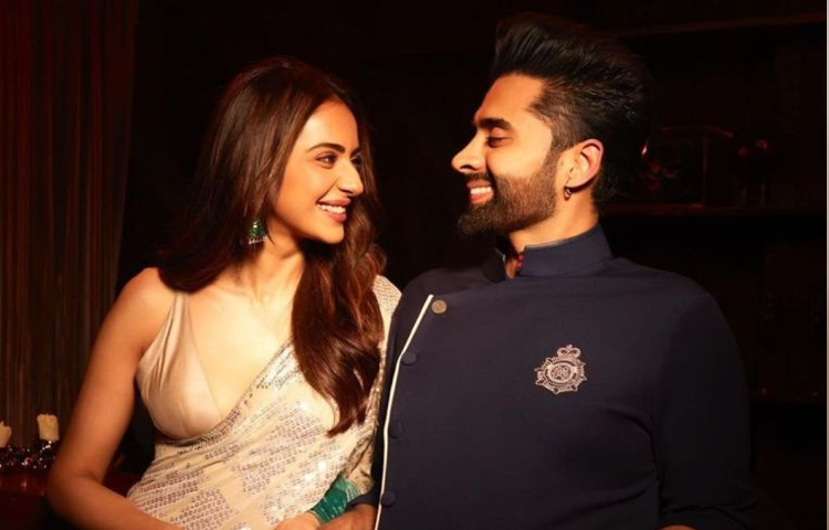 গুঞ্জন রয়েছে নতুন বছরের ফেব্রুয়ারির শুরুর দিকে জ্যাকি ভাগনানিকে বিয়ে করবেন এ অভিনেত্রী। ছবি: সংগৃহীত