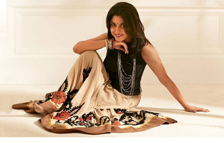 ১৯৮৫ সালের ‘পদিকদাবন’ ছবিতে তার প্রথম বড় সাফল্য আসে। এরপর একে একে তামিল ইন্ডাস্ট্রিতে জায়গা শক্ত করেন।