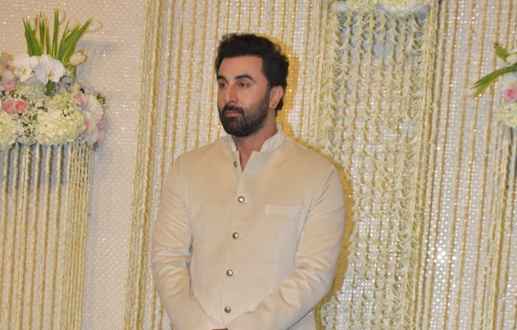 উপস্থিত ছিলেন রণবীর কাপুর তবে সঙ্গে ছিলেন না আলিয়া। ছবি: সংগৃহীত