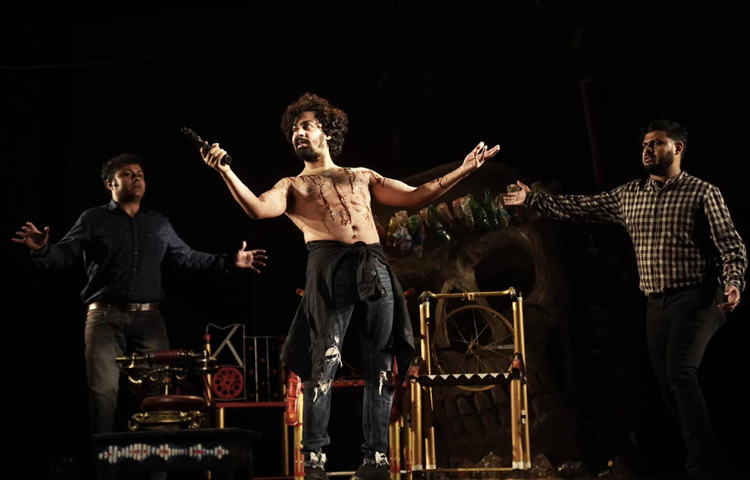 ‘ঈগলের চোখ’, ‘হেলিকপ্টার ইলা’, ‘ভটভটি’, ‘বহ্নিশিখা’ প্রতিটি কাজেই তিনি নিজেকে ভেঙে নতুন করে গড়েছেন।