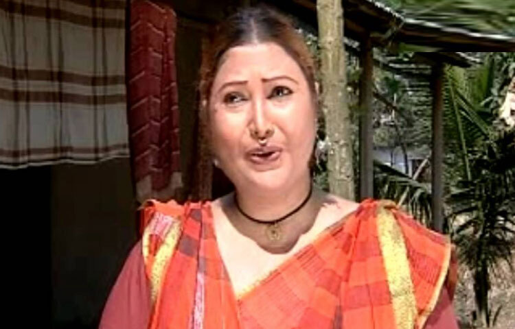 ৮০ ও ৯০ দশকের বাংলা সিনেমায় রিনা খানের উপস্থিতি ছিল অপরিহার্য। তখনকার প্রায় সব জনপ্রিয় নায়ক-নায়িকার বিপরীতে তাকে দেখা গেছে। একের পর এক হিট সিনেমায় তার অভিনয় চলচ্চিত্রকে দিয়েছে প্রাণ, দিয়েছে উত্তেজনা। বলা যায়, খলনায়িকার দাপট যে কতটা হতে পারে, তা তিনি প্রমাণ করেছিলেন নিজের ক্যারিয়ারে।