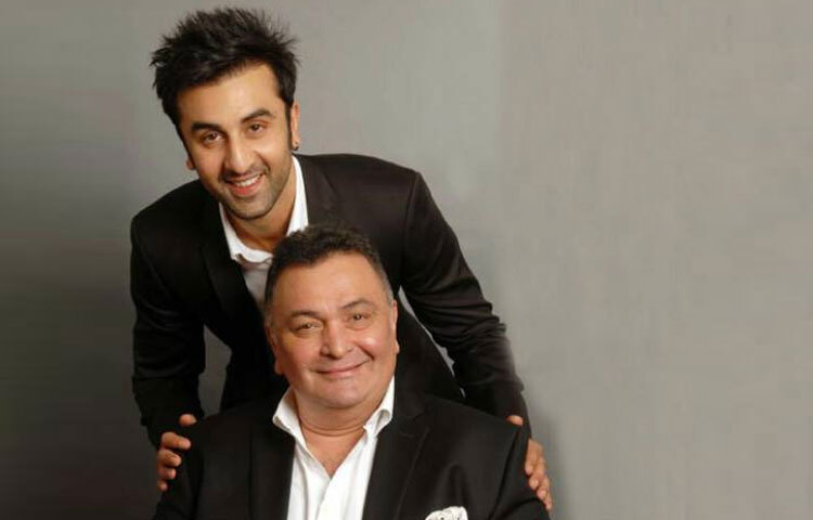 তাদের ছেলে রণবীর কাপুর আজ বলিউডের অন্যতম সেরা অভিনেতা।