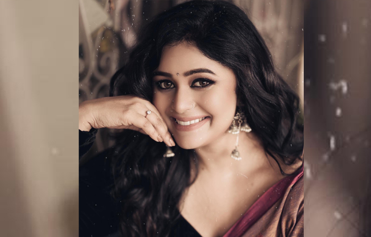 কাজের পাশাপাশি সামাজিক যোগাযোগ মাধ্যমেও বেশ সরব অভিনেত্রী। ছবি: ফেসবুক থেকে