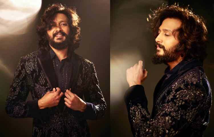 বলিউডে টিকে থাকার সবচেয়ে বড় চ্যালেঞ্জ হলো সময়ের সঙ্গে নিজেকে বদলানো। রিতেশ সেটা পেরেছেন। বড় বাজেটের ছবির পাশাপাশি তিনি ছোট চরিত্র, ওয়েবধর্মী কাজ কিংবা প্রযোজনার দিকেও মনোযোগ দিয়েছেন। অর্থাৎ, তিনি জানেন কখন সামনে থাকতে হবে, আর কখন পর্দার আড়াল থেকে কাজ করাই বুদ্ধিমানের।