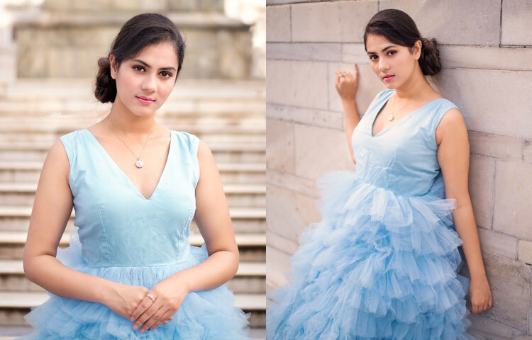 কখনো রোদ মাখা নৈমিত্তিক ছবি, কখনো পার্টি লুক, কখনো আবার ঘরোয়া মুহূর্ত তার প্রতিটি পোস্টই আলোচনার জন্ম দেয়। মন্তব্য বাক্স ভরে ওঠে প্রশংসায়, ভালোবাসায়।