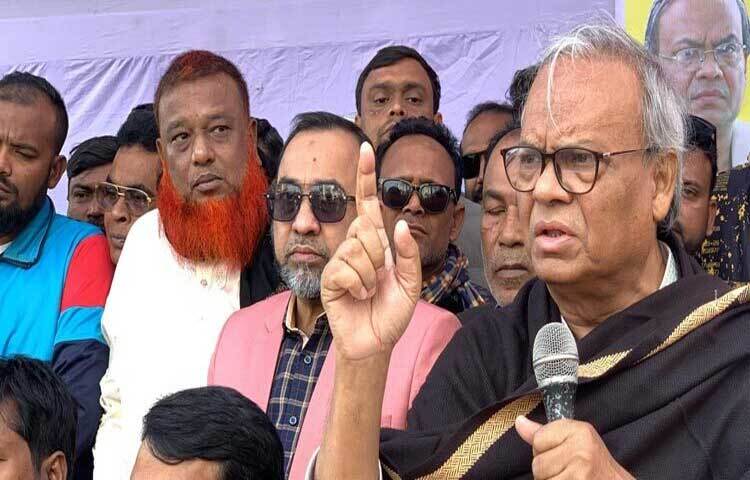 বিএনপির সিনিয়র যুগ্ম-মহাসচিব রুহুল কবির রিজভী বলেছেন, সংস্কারের নামে কালক্ষেপণ না করে দ্রুত নির্বাচন দিন। ছবি: সাখাওয়াত হোসেন