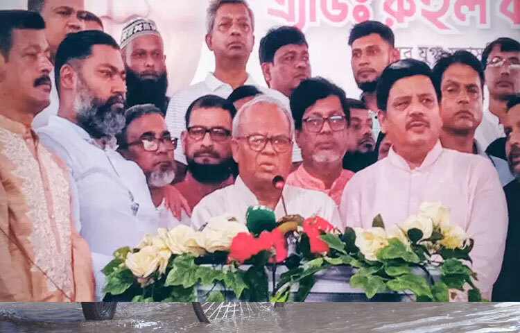 বিএনপির জ্যেষ্ঠ যুগ্ম মহাসচিব রুহুল কবির রিজভী বলেছেন, কোনো দুর্নীতিবাজ, সন্ত্রাসী, টেন্ডারবাজ, চাঁদাবাজ বিএনপির সদস্য হতে পারবে না। ছবি: জাগো নিউজ