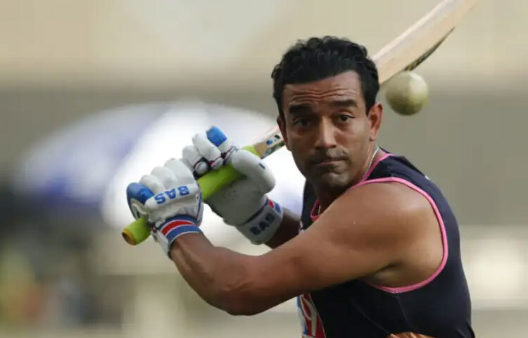 রবিনের জন্ম কোডাগুতে, যে অঞ্চলটি ভারতের ‘ক্রিকেট নার্সারি’ হিসেবে পরিচিত। কোডাগু মানেই খেলার আবহ, বিশেষ করে হকি। তার বাবা ভেনু উথাপ্পা ছিলেন ভারতের জাতীয় হকি দলের একজন স্বীকৃত আম্পায়ার। আর সেখান থেকেই ছোটবেলা থেকেই খেলাধুলার প্রতি আকর্ষণ জন্মে রবিনের মনে। তবে ক্রিকেটের সঙ্গে পরিচয়টা হয়েছিল স্কুলজীবনেই। কর্নাটকের বাঙ্গালুরুতে পড়াশোনা করার সময় থেকেই তিনি ব্যাট হাতে ঝড় তুলতে শুরু করেন। তার স্টাইল ছিল অন্যরকম আক্রমণাত্মক, কিন্তু নিয়ন্ত্রিত। বোলারদের ওপর আধিপত্য বিস্তার করতে ভালোবাসতেন।