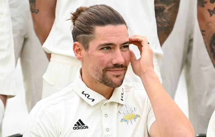 ২০১৮ সালের নভেম্বরে শ্রীলঙ্কার বিপক্ষে তার টেস্ট অভিষেক হয়।