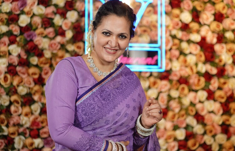 তার অভিনীত সিনেমায় তাকে কখনো দেখা যায় প্রাণবন্ত মেয়ের চরিত্রে, কখনো আবার পরিবারকেন্দ্রিক গল্পের নরম-সরম আবেগঘন ভূমিকায়। তার অভিনয়ের বিশেষত্ব হলো চরিত্রকে বাস্তবের মতো বিশ্বাস করানোর ক্ষমতা। সংলাপের মধ্যে অনুভূতি, চোখের ভাষায় দৃশ্যের মর্ম বোঝানো-এসবই তাকে আলাদা করে।