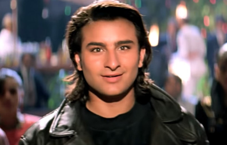 কিন্তু শুধু প্রেমের নায়ক হয়ে থেমে থাকেননি তিনি। ‘ওমকারা’, ‘হাম তুম’, ‘লাভ আজ কাল’, ‘সেক্রেড গেমস’ এইসব প্রজেক্ট প্রমাণ করে, তিনি বহুমুখী চরিত্রে সমান স্বচ্ছন্দ।