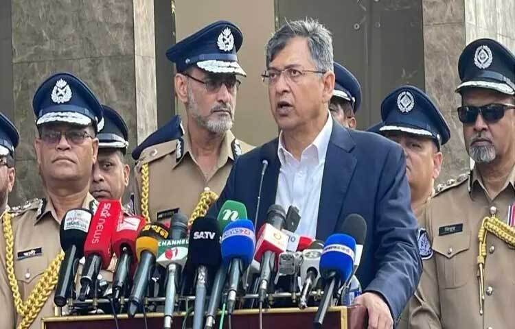 ওসমান হাদি হত্যা মামলায় গ্রেফতার আসামিদের বাংলাদেশে ফেরত পাঠাতে ভারত সরকারকে অনুরোধ জানিয়ে চিঠি পাঠানো হয়েছে বলে জানিয়েছেন স্বরাষ্ট্রমন্ত্রী সালাহউদ্দিন আহমদ।