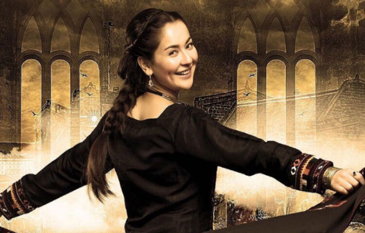 সাঙ এ মাহ: এটি একটি সামাজিক ইস্যুভিত্তিক নাটক, যেখানে উপজাতীয় সংস্কৃতির নানা দিক উঠে এসেছে। হানিয়া এখানে ঘাগ চরিত্রের ভুক্তভোগী এক নারীর ভূমিকায় অভিনয় করেছেন। তার চরিত্রের যন্ত্রণা ও প্রতিবাদী মানসিকতা নাটকটিকে অন্য উচ্চতায় নিয়ে গেছে। হানিয়ার চোখের ভাষা আর সংলাপ-উচ্চারণ দর্শকের মনে গেঁথে থাকে।