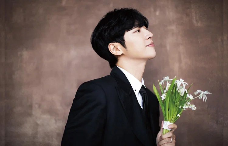 ২০০৭ সালে টিভি ধারাবাহিক ‘আ হ্যাপি উইমেন’ দিয়ে অভিনয় জগতে পা রাখেন ইয়ব। প্রায় দেড় দশকের ক্যারিয়ারে ‘ওয়ানস এগেইন’, ‘দ্য ইনোসেন্ট ম্যান’, ‘গুড কাস্টিং’সহ আলোচিত অনেক টিভি ধারাবাহিকে অভিনয় করেছেন তিনি। ছবি: ইনস্টাগ্রাম থেকে