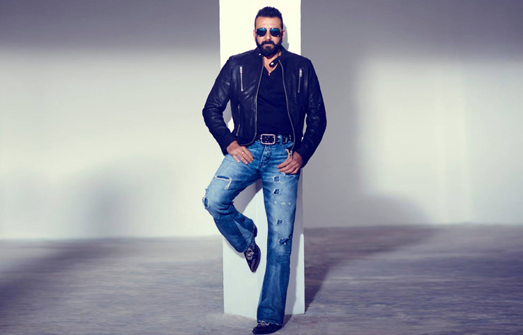 তার ফিরে আসা শুধু চলচ্চিত্র জগতেই নয়, ব্যক্তিগত জীবনেও হয়েছে একটি নতুন অধ্যায়ের সূচনা। পরিবার ও ভক্তদের ভালোবাসা পেয়ে তিনি আজ সুস্থ ও সক্রিয় রয়েছেন।