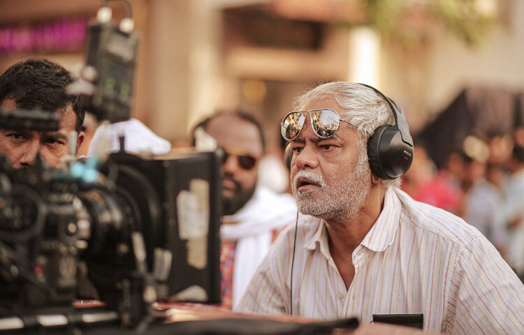 আজও সঞ্জয় মিশ্র কাজ করে যাচ্ছেন একাগ্রতায়, নীরবে। নতুন প্রজন্মের কাছে তিনি প্রেরণা-কীভাবে সাফল্য মানে শুধু খ্যাতি নয়, বরং নিজের ভালোবাসার কাজ করে যাওয়া। সঞ্জয় মিশ্র প্রমাণ করেছেন, ‘হিরো’ মানে সবসময় লম্বা সংলাপ বা রোমান্টিক দৃশ্য নয়, ‘হিরো’ হতে হলে দরকার হৃদয় দিয়ে বাঁচা চরিত্রের।