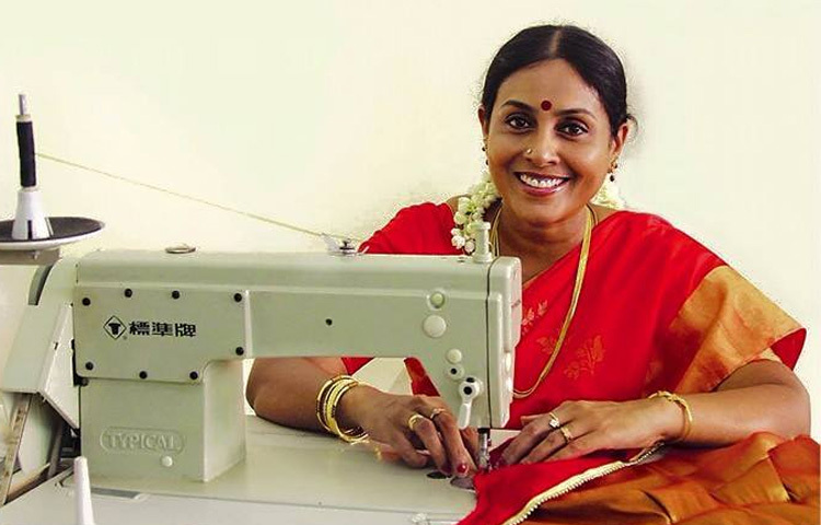 পর্দার এই মায়ের জন্মদিন আজ। ১৯৭০ সালের এই দিনে কেরালার আলাপ্পুঝায় জন্ম তার। তবে শরণ্যা বেড়ে ওঠেন এবং কর্মজীবনের শুরু করেন তামিলনাড়ুতে।