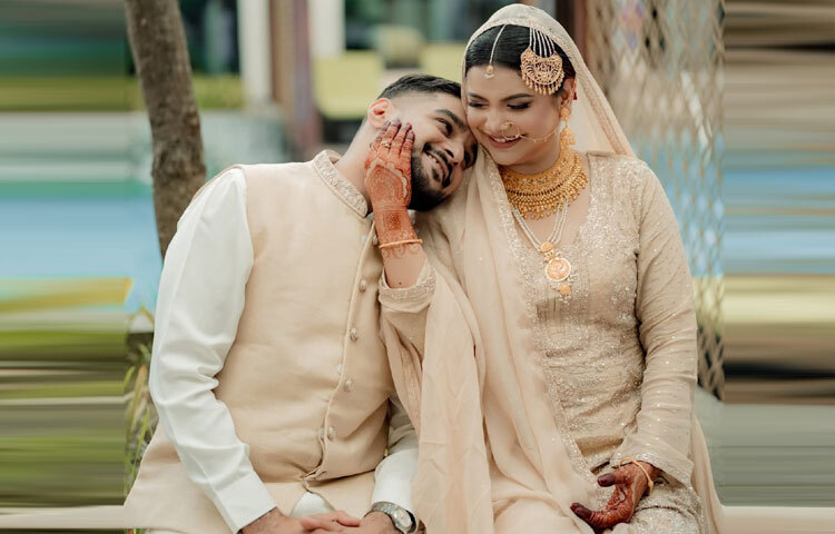 শবনম ফারিয়ার বরের নাম তানজিম তৈয়ব। তিনি রাজশাহীর ছেলে। দেশের একটি শীর্ষস্থানীয় বেসরকারি ব্যাংকে অ্যাসিস্ট্যান্ট ভাইস প্রেসিডেন্ট হিসেবে কর্মরত আছেন। তিনি অস্ট্রেলিয়ার ইউনিভার্সিটি অব সাউথ ওয়েলস থেকে ফিন্যান্সিয়াল ইঞ্জিনিয়ারিংয়ে স্নাতকোত্তর করেছেন।