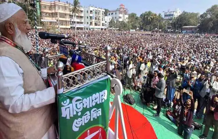 জামায়াতে ইসলামীর আমির ডা. শফিকুর রহমান বলেছেন, আমরা জামায়াত ইসলামের বিজয় চাই না, দেশের ১৮ কোটি মানুষের বিজয় চাই।