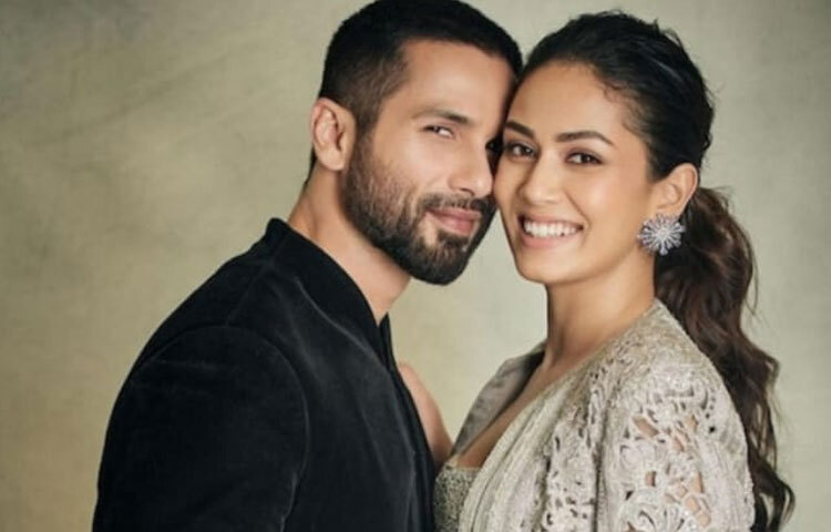 কারিনা কাপুরের সঙ্গে দীর্ঘদিন সম্পর্কের পর ২০১৫ সালে মিরা রাজপুতকে বিয়ে করেন এই অভিনেতা।