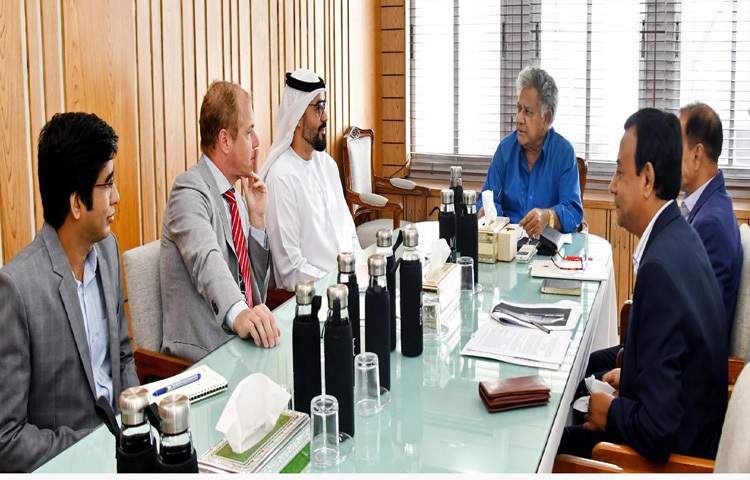 নৌপরিবহন এবং শ্রম ও কর্মসংস্থান উপদেষ্টা ব্রিগেডিয়ার জেনারেল (অব.) ড. এম সাখাওয়াত হোসেনের সঙ্গে ঢাকায় তার অফিসকক্ষে সাক্ষাৎ করেন আবুধাবি পোর্টস গ্রুপের (এডিপিজি) সংযুক্ত আরব আমিরাতের সিনিয়র ম্যানেজমেন্টসহ প্রতিনিধিদল। ছবি: পিআইডি
