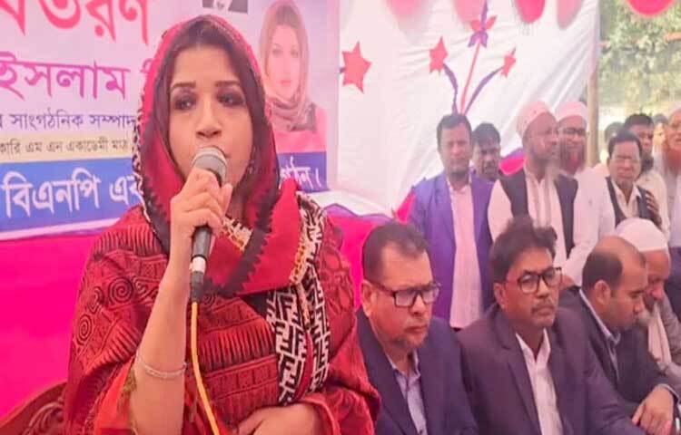 সবাইকে সতর্ক থাকার আহ্বান জানিয়ে বিএনপির কেন্দ্রীয় কমিটির সাংগঠনিক সম্পাদক শামা ওবায়েদ ইসলাম বলেছেন, এখনো ষড়যন্ত্র চলছে, থেমে নেই। ছবি: এন কে বি নয়ন