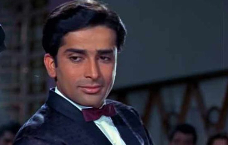 চলচ্চিত্রে তার সবশেষ ও সাম্প্রতিক অংশগ্রহণ ছিল ১৯৯৮ সালের মুহাম্মদ আলী জিন্নাহর আত্মজীবনীভিত্তিক চলচ্চিত্র ‘জিন্নাহ’। ঐ সিনেমার অনুবাদক ছিলেন তিনি।